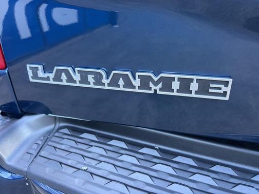 2023 RAM 3500 Laramie Crew Cab 4x4 6'4' Box