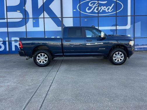 2023 RAM 3500 Laramie Crew Cab 4x4 6'4' Box