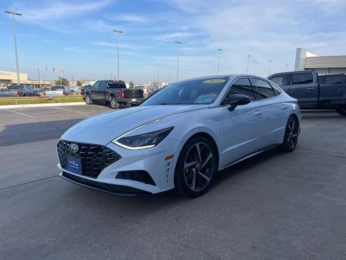 2021 Hyundai SONATA SEL Plus