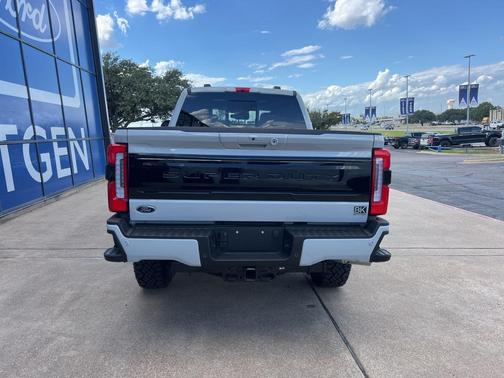 2026 Ford F-250 Platinum