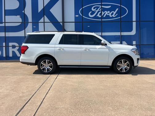 2022 Ford Expedition Max XLT