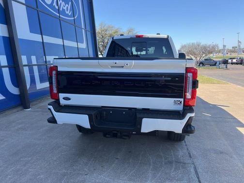 STAR WHITE 2026 Ford F-250 Platinum