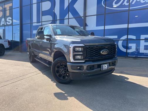 2026 Ford F-250 Lariat