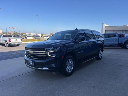 2022 Chevrolet Suburban LT
