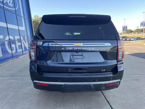 2022 Chevrolet Suburban LT