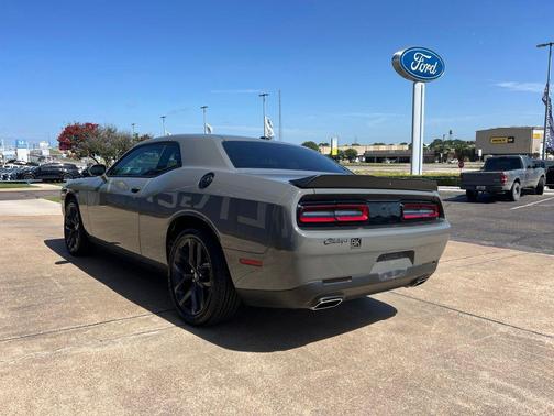 Destroyer Gray Clearcoat 2023 Dodge Challenger SXT