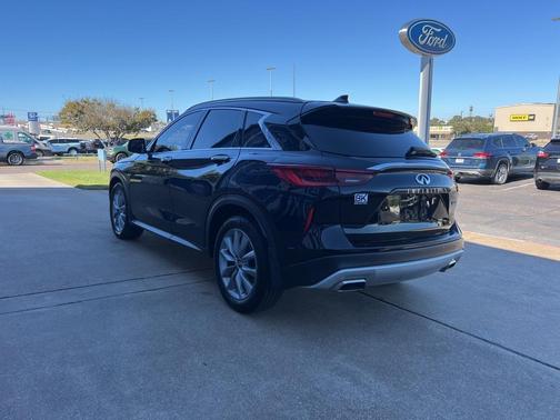 2022 INFINITI QX50 LUXE