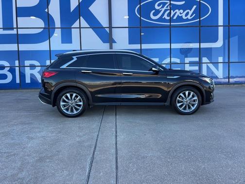 2022 INFINITI QX50 LUXE