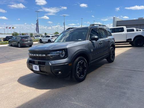 Carbonized Gray Metallic 2026 Ford Bronco Sport Outer Banks