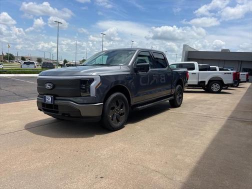 2025 Ford F-150 Lightning Flash