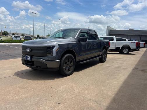 2025 Ford F-150 Lightning Flash