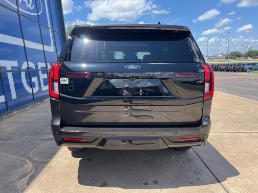 2025 Ford Expedition Tremor