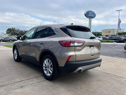 DESERT GOLD METALLIC 2020 Ford Escape SE