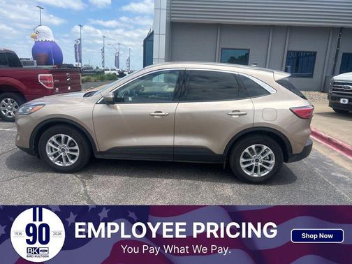 DESERT GOLD METALLIC 2020 Ford Escape SE