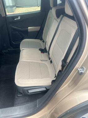 DESERT GOLD METALLIC 2020 Ford Escape SE