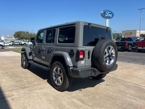 2022 Jeep Wrangler Unlimited Sahara