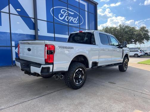 2026 Ford F-250 Lariat