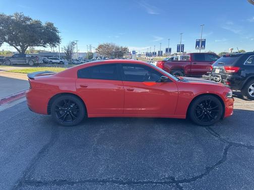 2016 Dodge Charger SE