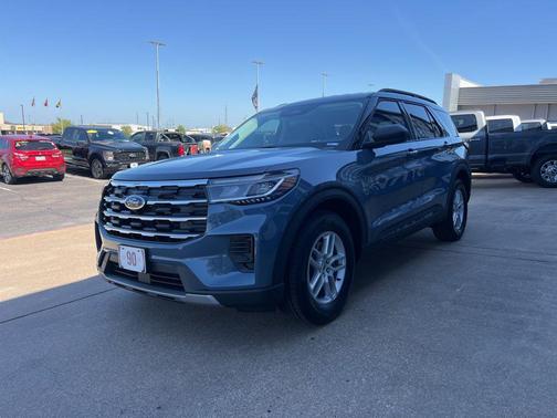 2026 Ford Explorer Active w/200A Pkg