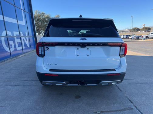 2026 Ford Explorer Active w/200A Pkg