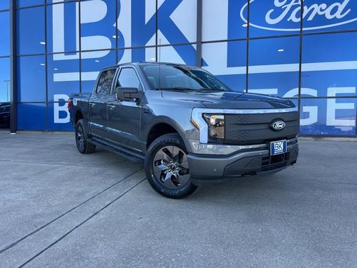 2025 Ford F-150 Lightning Flash