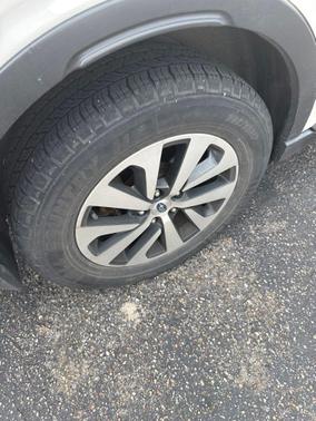 Crystal White Pearl 2020 Subaru Outback Premium