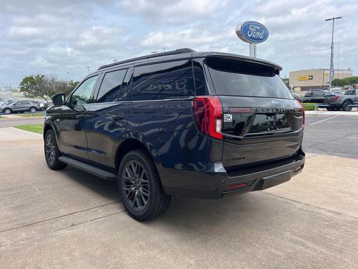 DARK MATTER GRAY METALLIC 2026 Ford Expedition Platinum