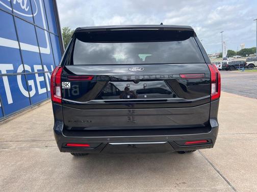 DARK MATTER GRAY METALLIC 2026 Ford Expedition Platinum
