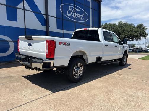 2025 Ford F-350 XLT