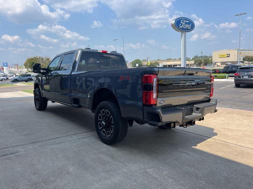 2026 Ford F-350 Platinum