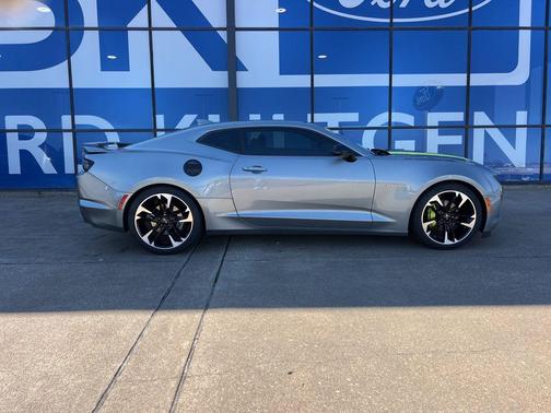 2023 Chevrolet Camaro 2LT