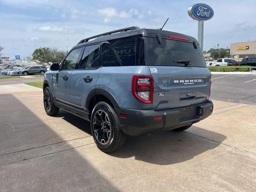 AZURE GRAY METALLIC TRI-COAT 2026 Ford Bronco Sport Outer Banks