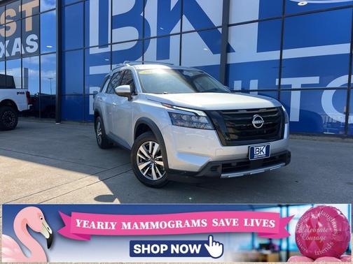 2025 Nissan Pathfinder SL FWD