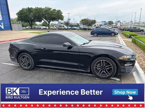 2022 Ford Mustang EcoBoost