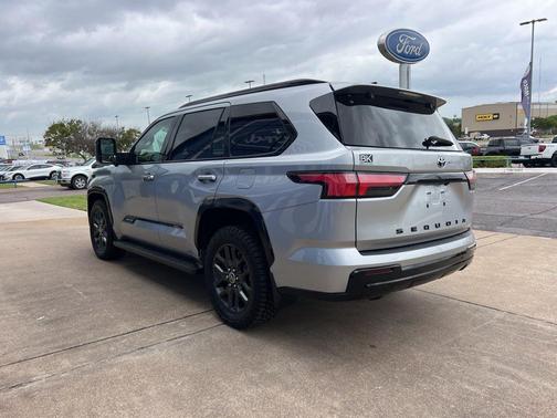 2023 Toyota Sequoia Platinum