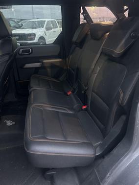 CARBONIZED GRAY METALLIC 2023 Ford Bronco Badlands