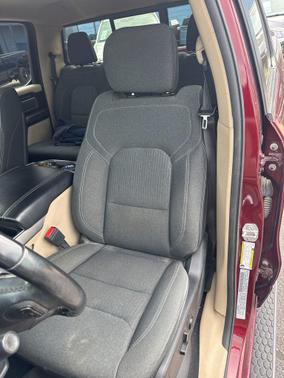 Delmonico Red Pearlcoat 2019 RAM 1500 Big Horn
