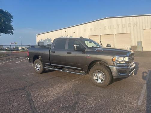 2024 RAM 2500 Tradesman Crew Cab 4x4 6'4' Box