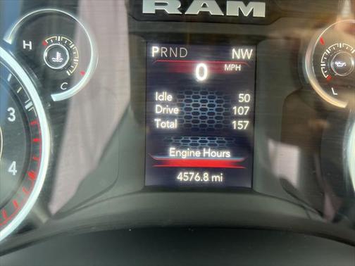 2024 RAM 2500 Tradesman Crew Cab 4x4 6'4' Box