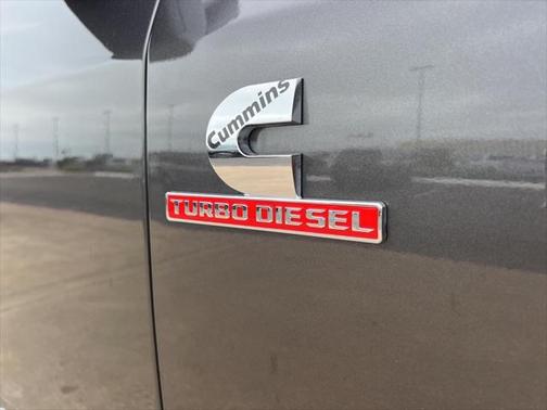 2024 RAM 2500 Tradesman Crew Cab 4x4 6'4' Box