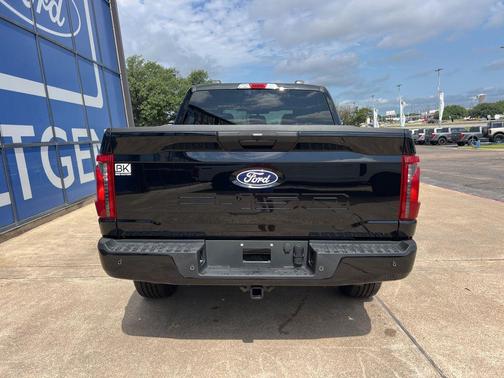 AGATE BLACK METALLIC 2026 Ford F-150 STX