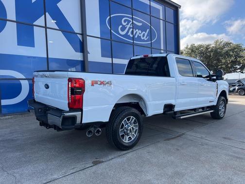 2026 Ford F-350 Lariat