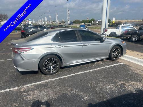 Celestial Silver Metallic 2020 Toyota Camry SE