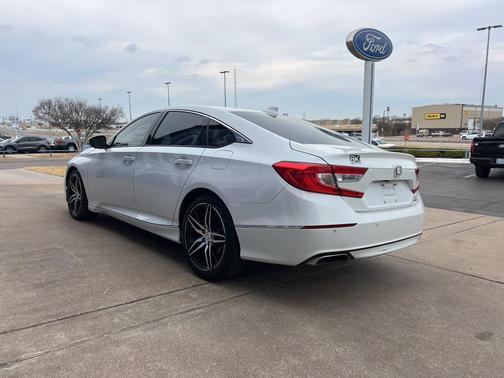 2021 Honda Accord Touring 2.0T