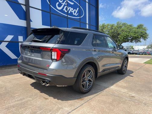 CARBONIZED GRAY METALLIC 2026 Ford Explorer ST