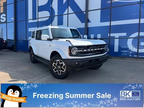 2025 Ford Bronco Outer Banks