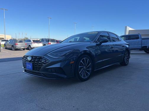 2021 Hyundai SONATA Limited