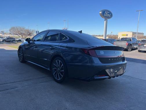 2021 Hyundai SONATA Limited