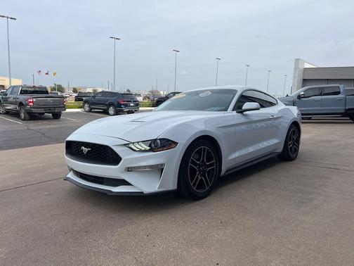 2023 Ford Mustang EcoBoost