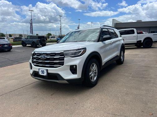 STAR WHITE MET TRI-COAT 2026 Ford Explorer Active